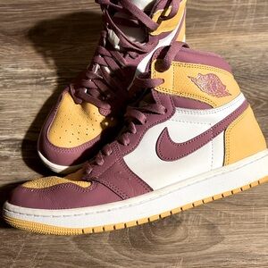 Air Jordan 1 Retro High Original Brotherhood